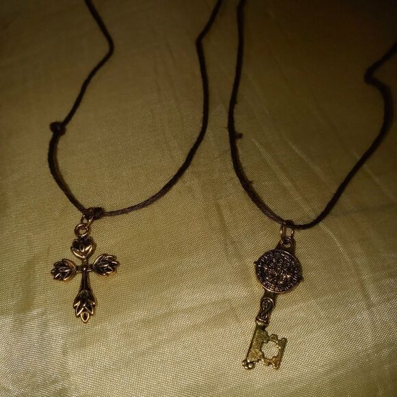 Necklace bundle of 2 - Picture 4 of 11